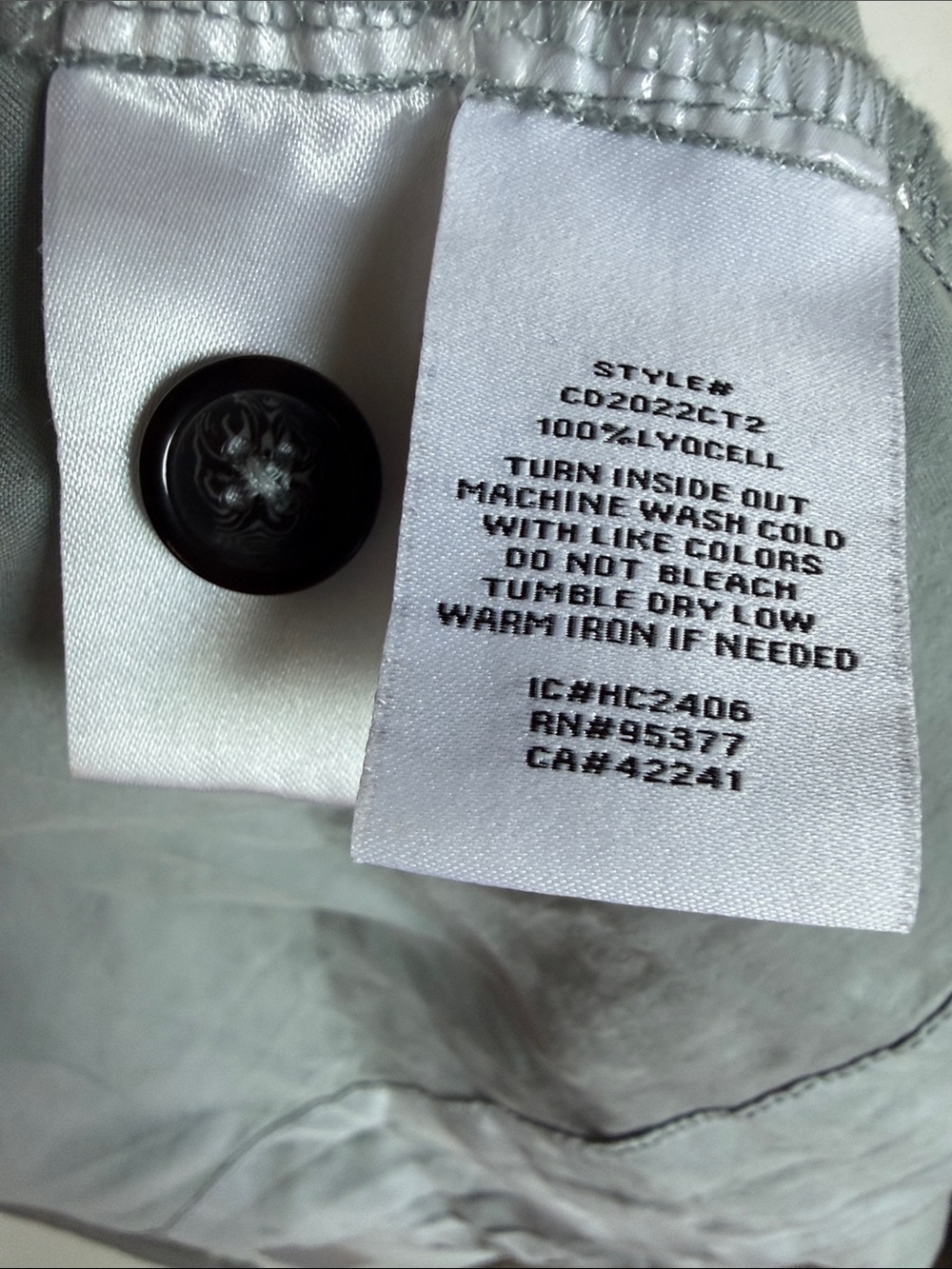 Sanctuary Light Gray and Black Label Detail Shirt - Picture 4 of 4